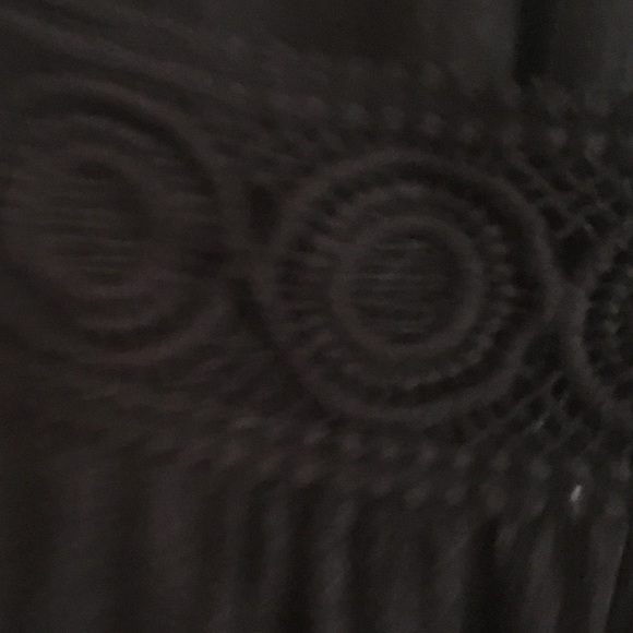 Embroidered blouse - Picture 3 of 7